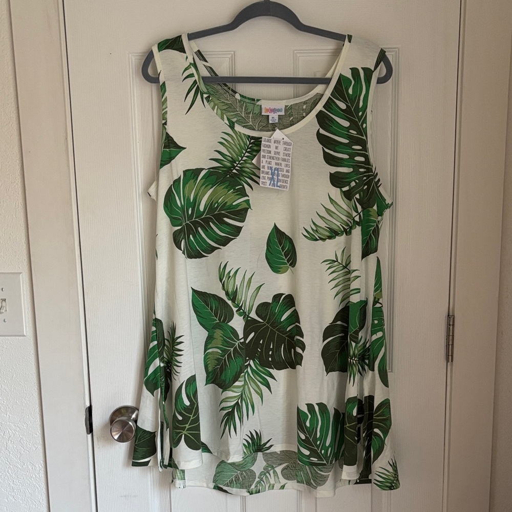 LuLaRoe Green Leaf Print Tank Top